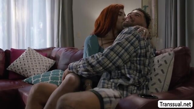 Bitch transsexual gets her butt banged by bigcock