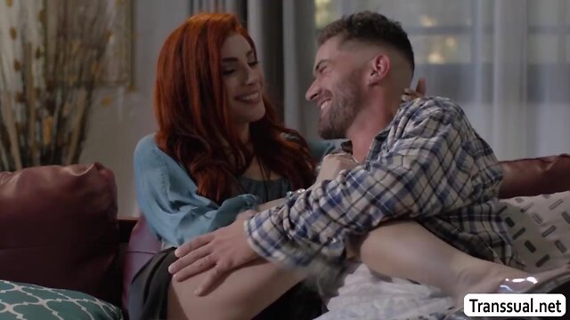 Bitch transsexual gets her butt banged by bigcock