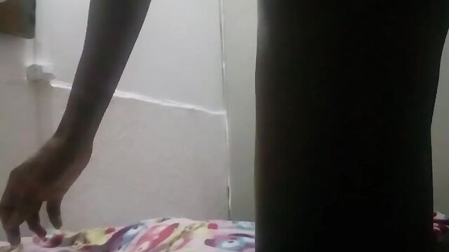 Gostosa Camgirl`s Tattoos & Tesão: Anal, Oral, & Porno Experience!