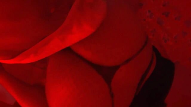 Slutty Black Blatina CDzinha Fills Her Latina Anal Hole with Pleasure