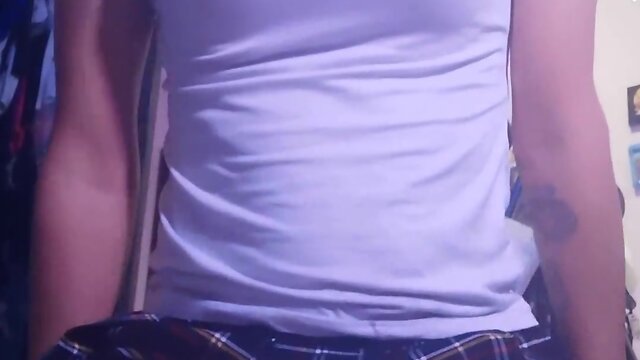 Pretty femboy anal squirting