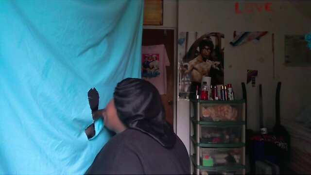 Guy from twitter 3 min gloryhole smoke deepthroat and cum