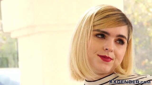 Trans blond in high heels gets rimmed