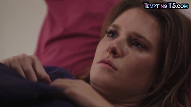 Shemale stepmom drilling dyke teeny pussy before creampie