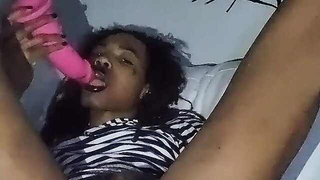 Petite nasty CD tavaius (condomless)