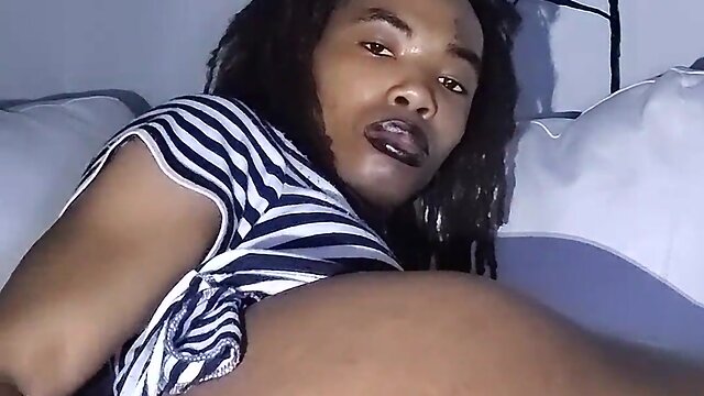 Petite nasty CD tavaius (condomless)