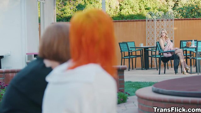 Shiri Allwood`s Wild Threesome: Deepthroat Blowjob, Massage & Doggystyle!