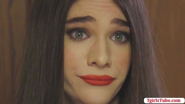 Ladyboy jessy let her proffesor fucks her butt