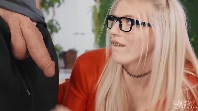 (izzy wilde) keeps (pierce paris) cum inside her butt squirts it on her bf's