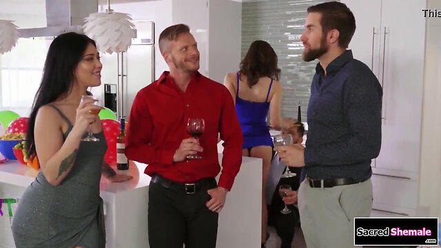 Cheating trans korra del rio gets a bj