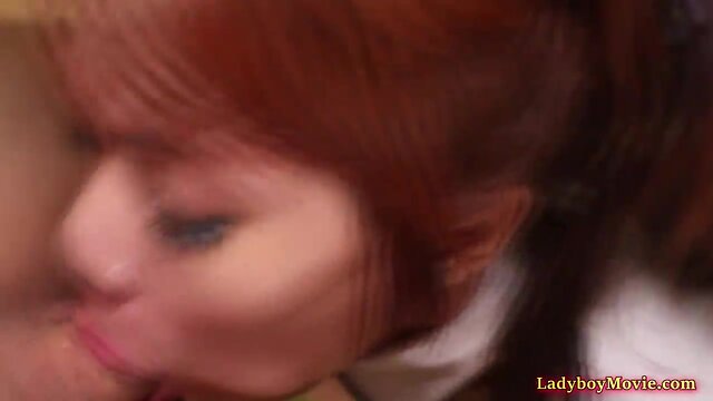 Teenager tv kimmy demonstrates her toys