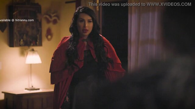 Little red riding hood and kleio valentien feat. chanel santini - transfixed