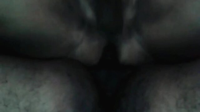 Tirando leite do gordão negrão no motel