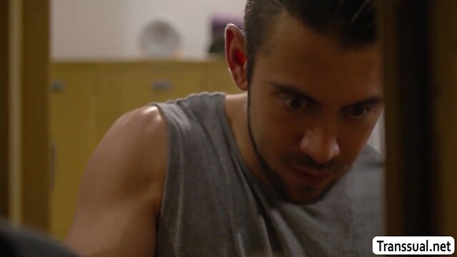 Black trans gets analed by perverse guy