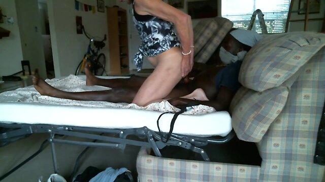 White bottom blacked by 10 inch top mmmmm 11-18-2018