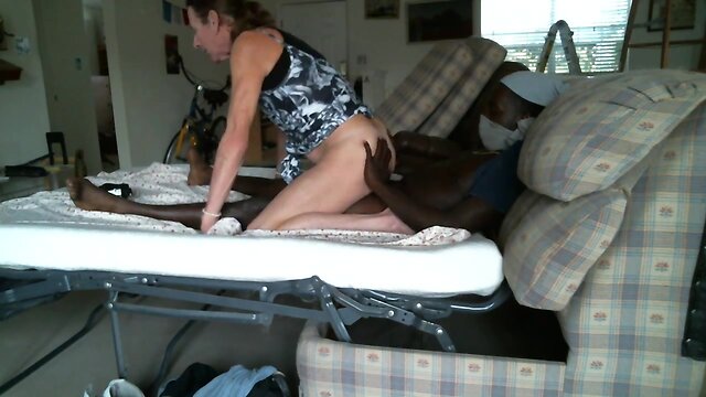 White bottom blacked by 10 inch top mmmmm 11-18-2018