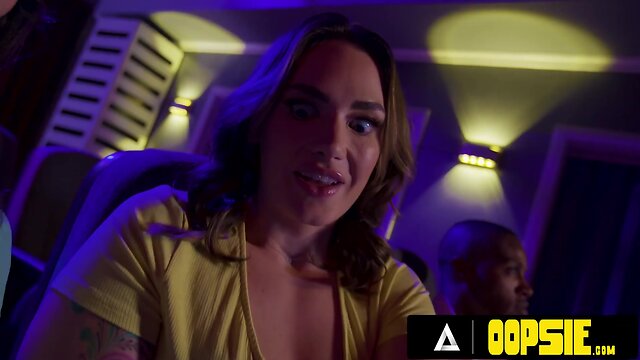 Oopsie - bored pawg siri dahl and trans ariel demure ditch dates for crazy