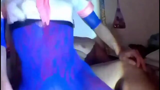 Cowgirl backwards riding on fat army boy , he cant keep himself of praising and