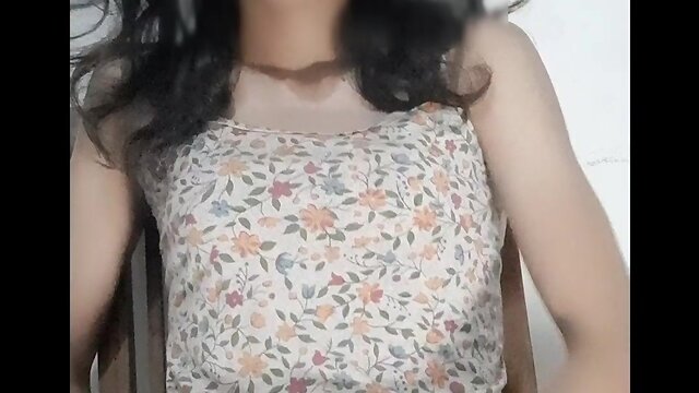 Hairy asiatic ladyboy late night double cum