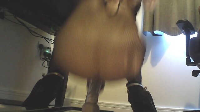 Day 1 locked sissygasm quest