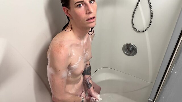 Tszz trans chick showers and explodes