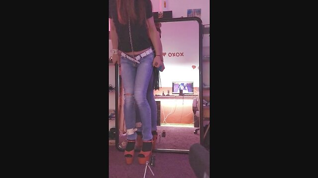 Nikki in her tight jeans