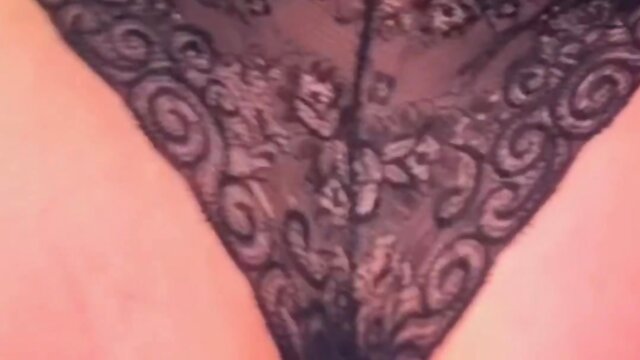 Big, Sexy & Red: Shemale Party of Sizzling Proportions