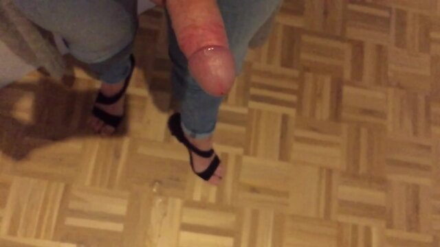 Shamble handsfree collection