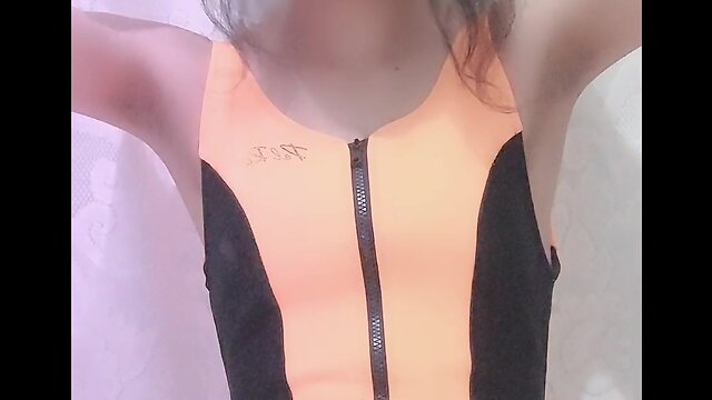 Oriental she-male handjob before swimming