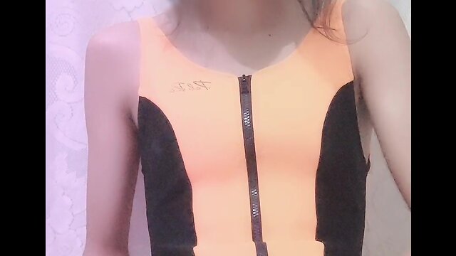 Oriental she-male handjob before swimming