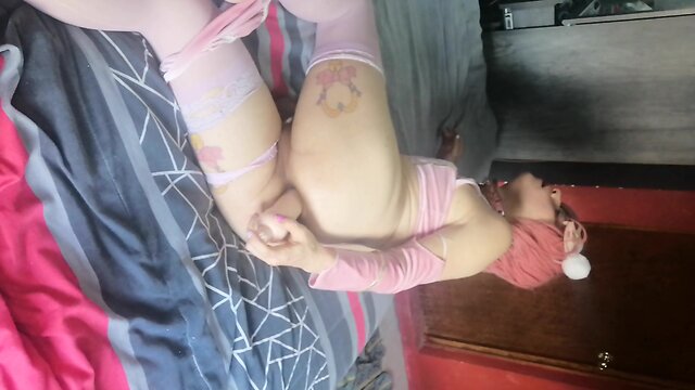 Crossdresser hope playing with her mischievous hole.