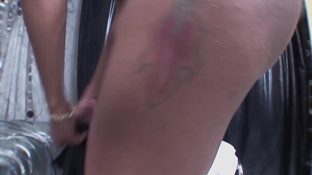 On the construction site there is the crass fuck with the cross dressings