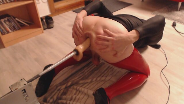 Davine in latex getting both holes filled