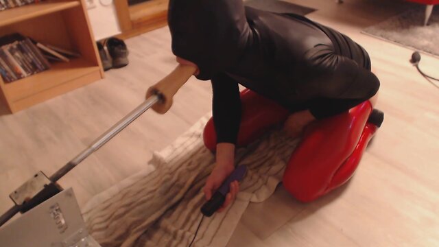 Davine in latex getting both holes filled