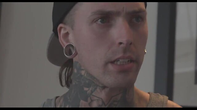 Transsexual foxxy sexy tgirl anal fucks guy