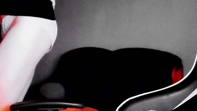 Daddy`s Trade Secrets: Steamy Daddy-Daughter Roleplay