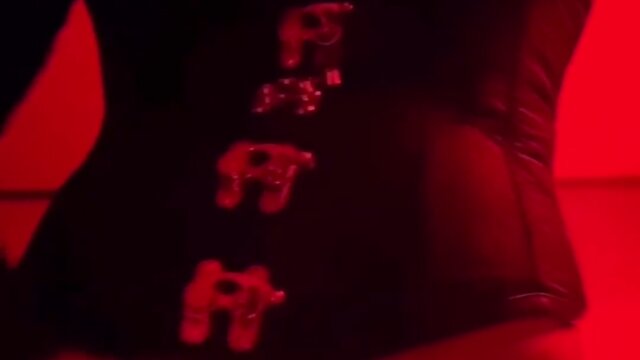 Crossdressing in rubber during the coronavirus pandemic