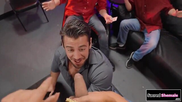 Fiance barebacks latin trans jessy dubai in front of cuckold