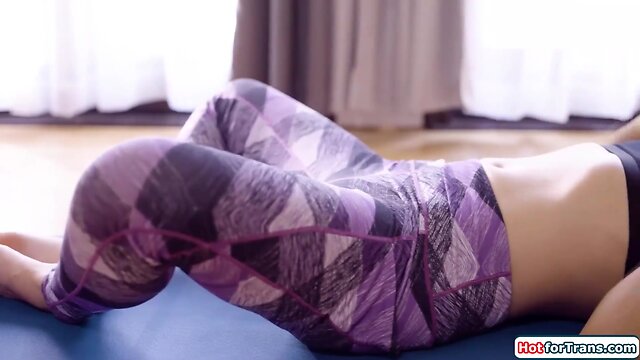 Milf and chesty tv ariel demure face sitting