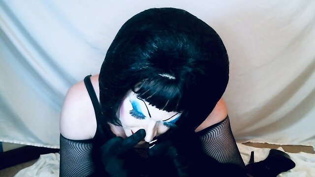 Daddy commands sissy slut to use anal beads