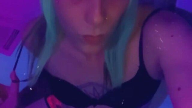 Exploring intimate acts at a nightclub: fingering and sucking