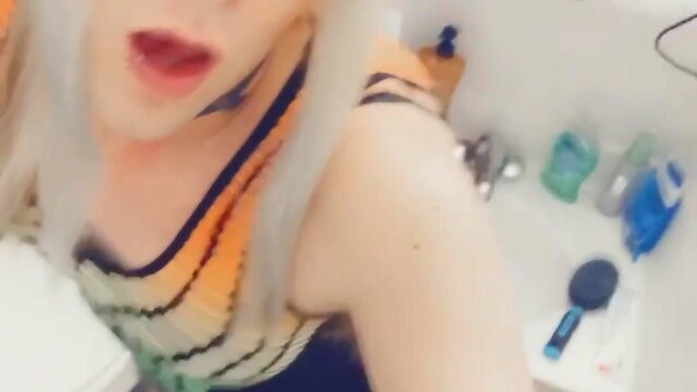 Dancing in a bodycon dress