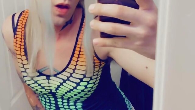 Dancing in a bodycon dress