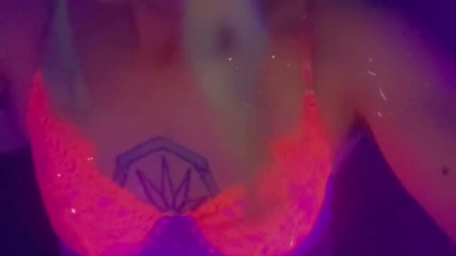 Vibrant rave goer wants to jam