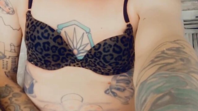 Cheetah print bikini-wearing woman opens legs for fucking