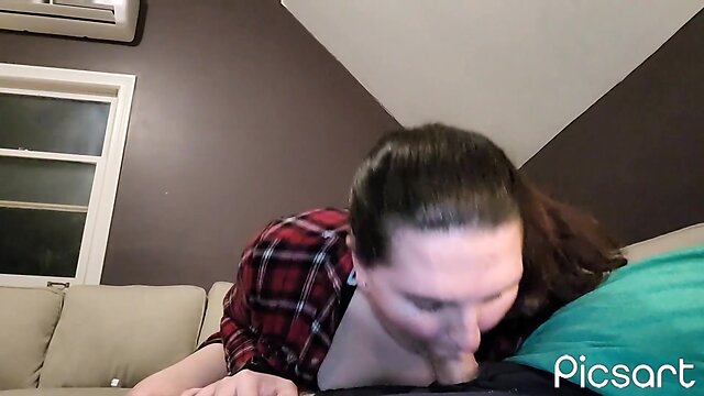 Daddy receives creampie from baby