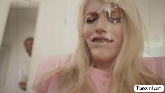 Fat man anals two trans roommates