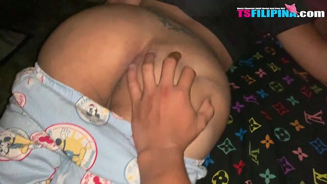 Amateur trans person hooks up with friend