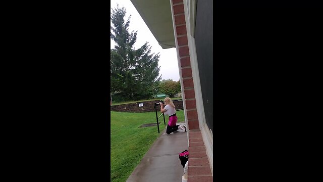 Deedeeslut69 working out with toy in hot pink skirt and white top