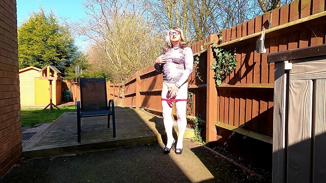 Kelly cd enjoys sissy cock in garden